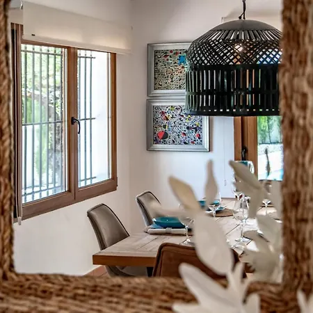 Villa Guzman - La Rocalla Moraira