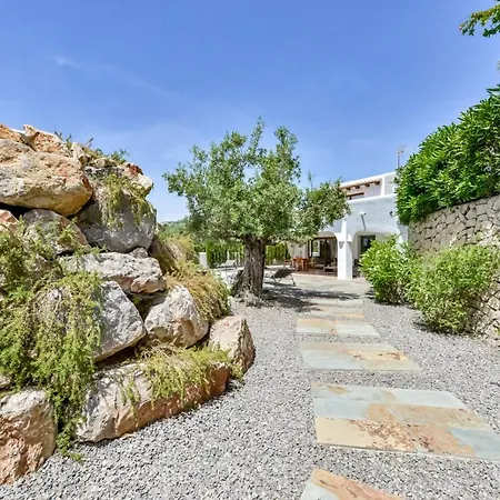 Guzman - La Rocalla Villa